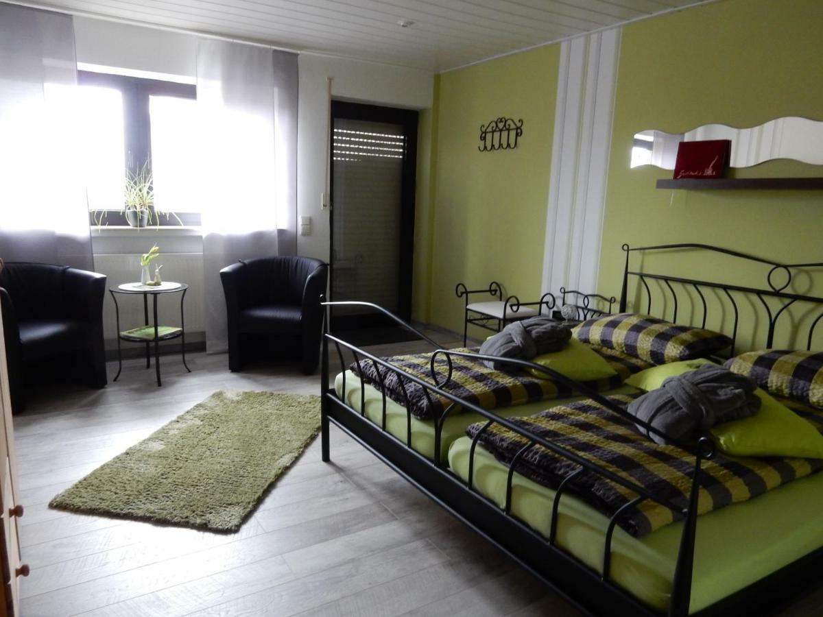 Pension-Jakobs Nachtsheim Exteriör bild